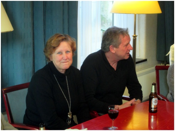 584x433 pixels (78K)