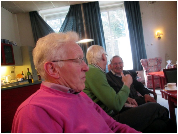 584x433 pixels (92K)