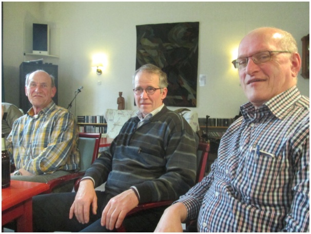 584x433 pixels (108K)