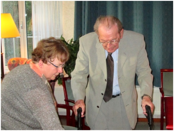 584x433 pixels (97K)