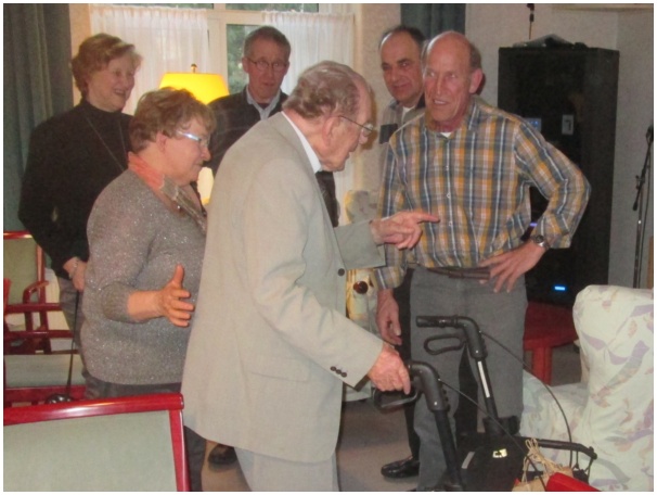 584x433 pixels (92K)